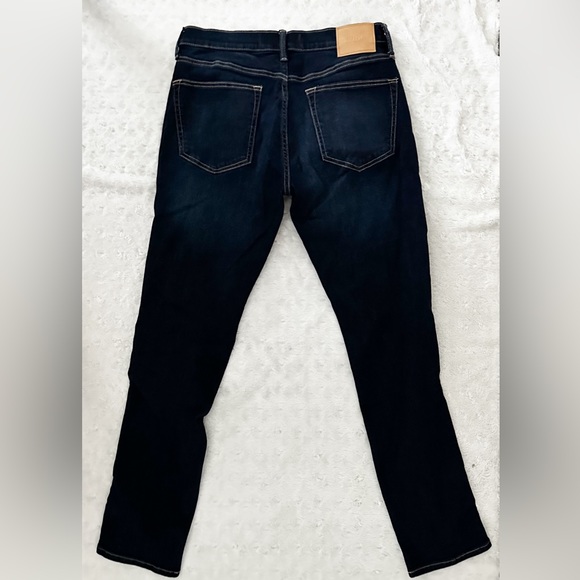 NWOT- HOLLISTER Men’s Distressed Dark Wash Skinny Jean - Picture 2 of 10